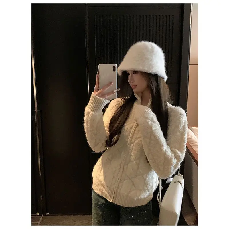 Elegant Embroidered Stand Collar Sweater Coat Women's Loose Long Sleeves Knitted Top Winter New Design Heavy Industry Cardigan - Image 4