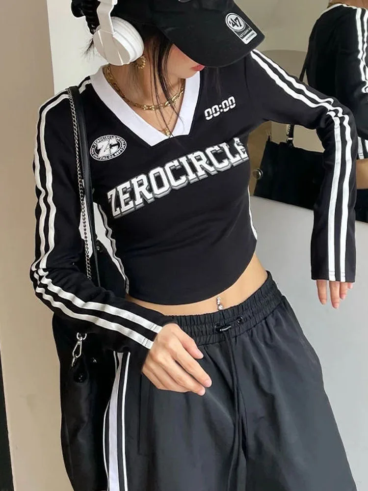 T-shirts Women Vintage Fashion Letter V Neck Slim Tees Female Long Sleeve Crop Top Streetwear Ladies Contrast Y2k Crop Summer